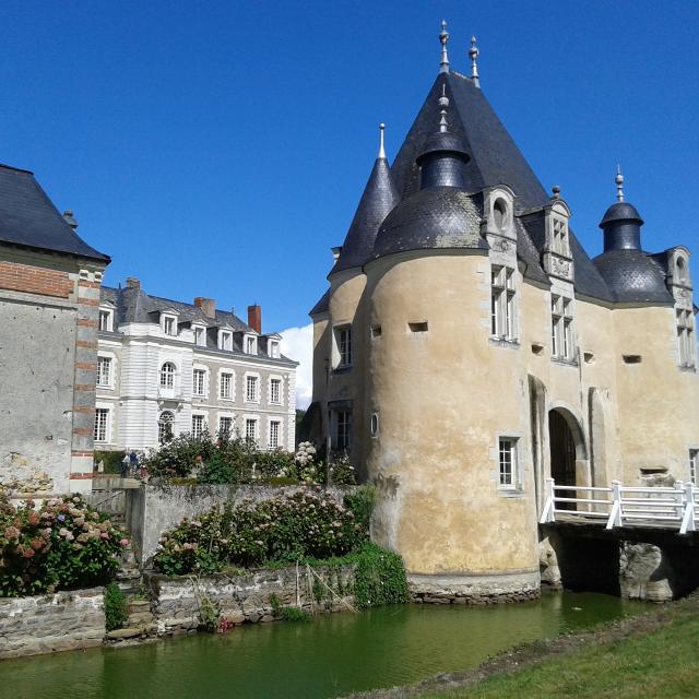 Château De La Grandière Grez Neuville ©ot Anjou Bleu